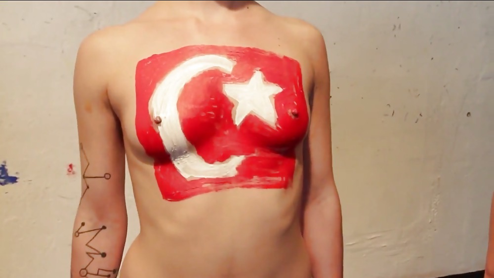 Chicas turcas+bandera ,turk bayragimiz ve ciplak kizlar
 #37368230
