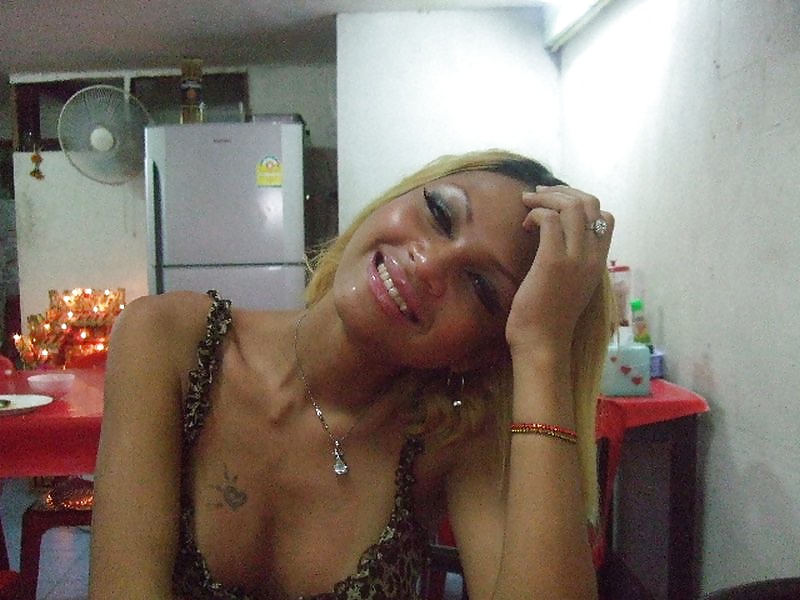 Blond Ladyboy Bee aka Alice from Pattaya #33909418