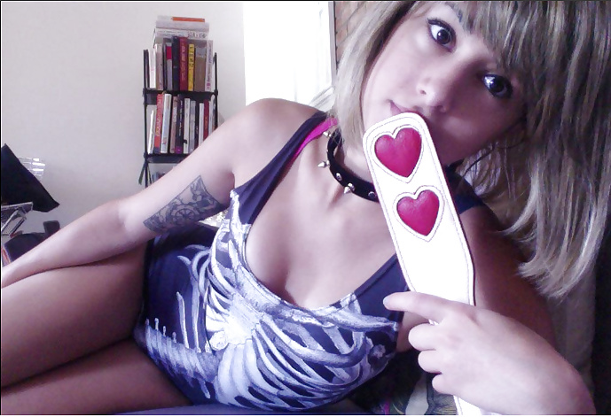 私はかわいいです :) :) 
 #33088308