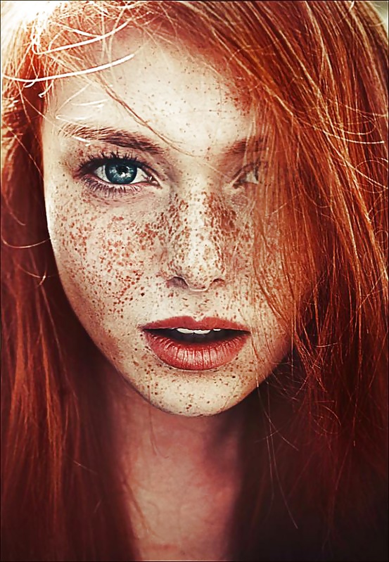 Redhead #32533802