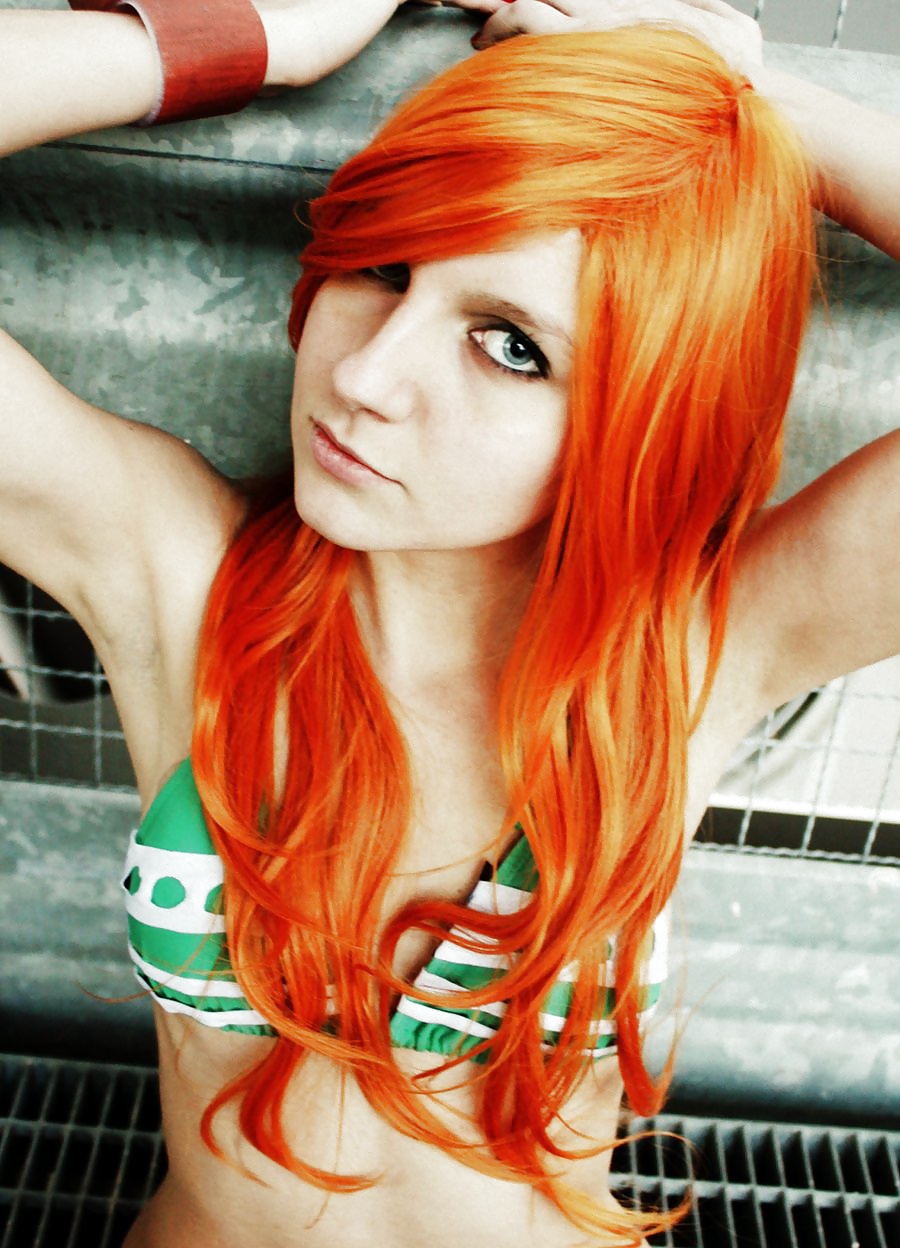 Cosplayer Knami #28169702