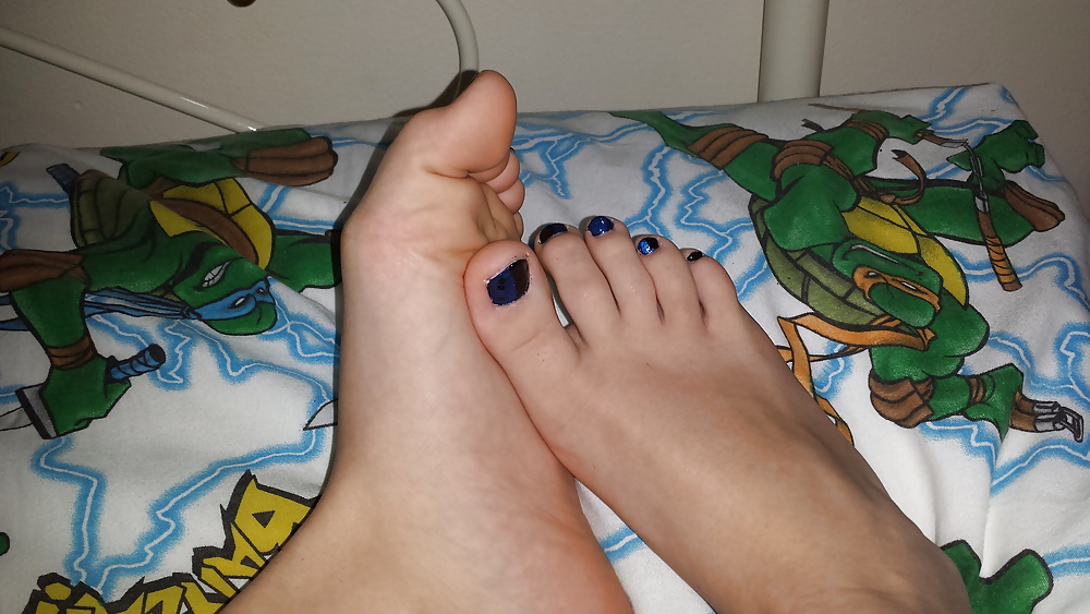 More Sexy Feet #39485388