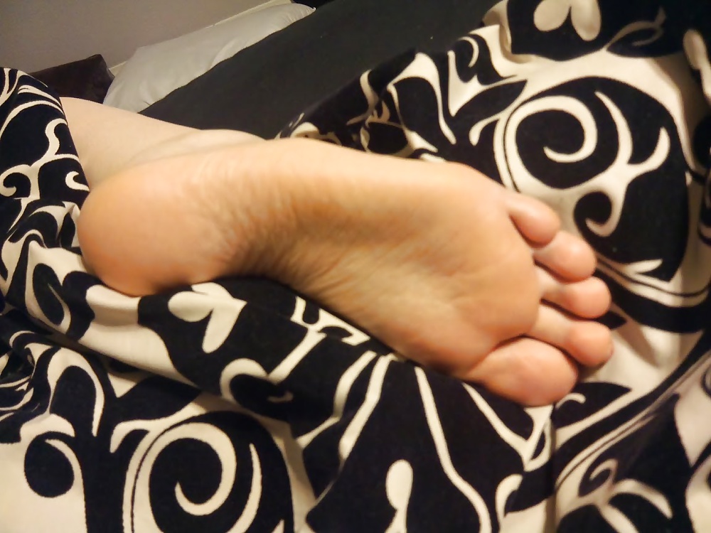More Sexy Feet #39485921
