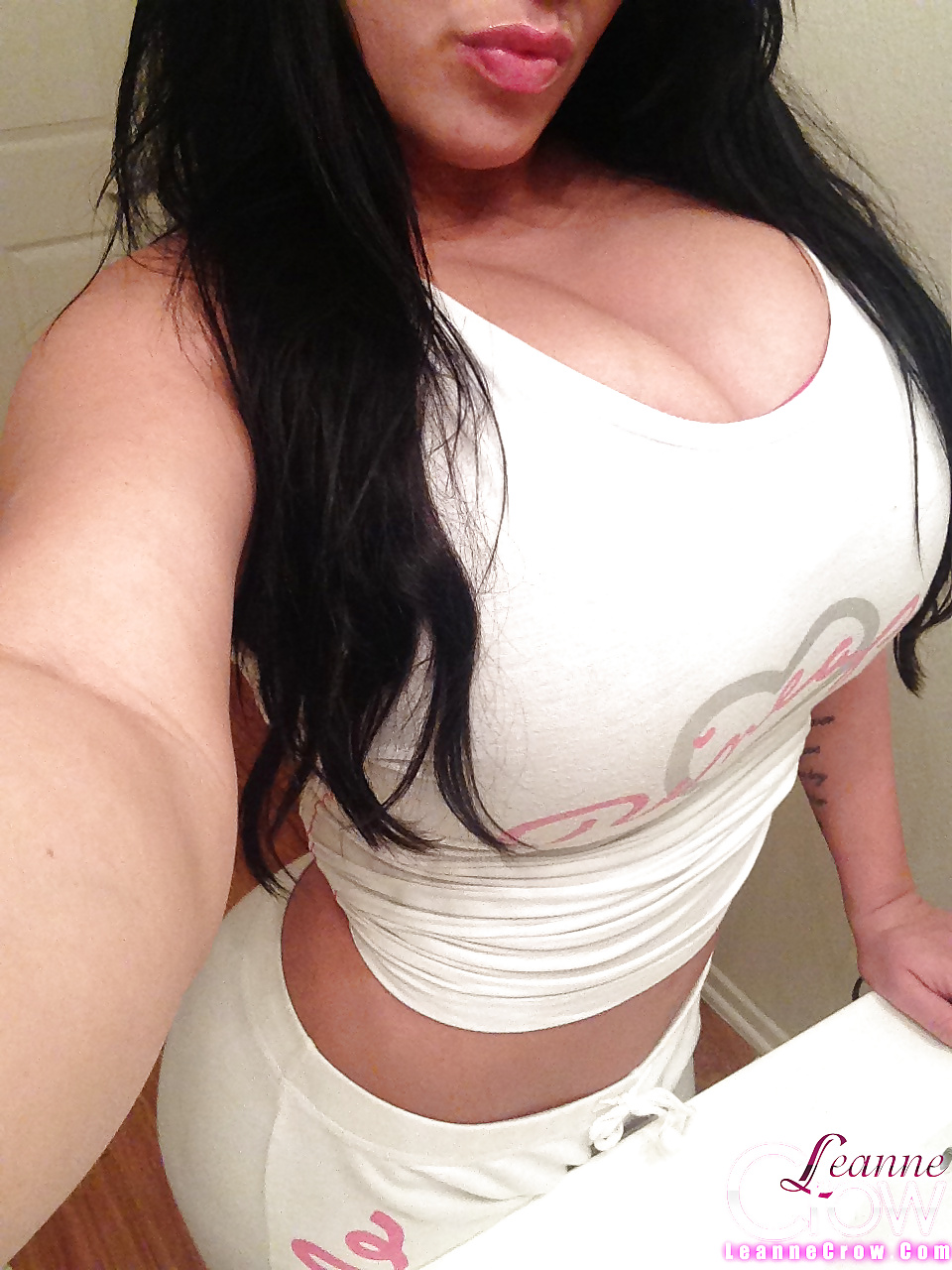 Big Latina Tit #23998869