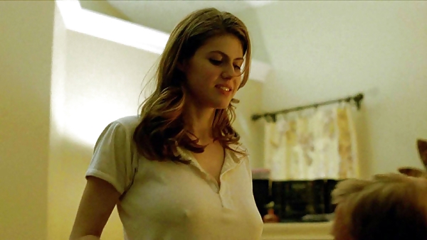 Alexandra Daddario Nue Dans Le Vrai Détective #35612496