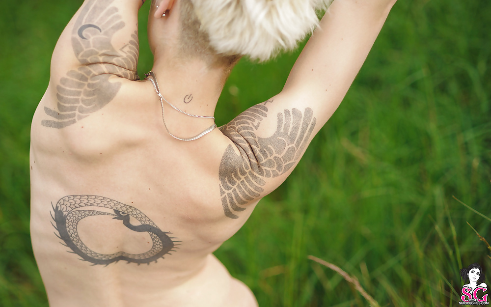 Suicidio chica-dwam
 #24505859