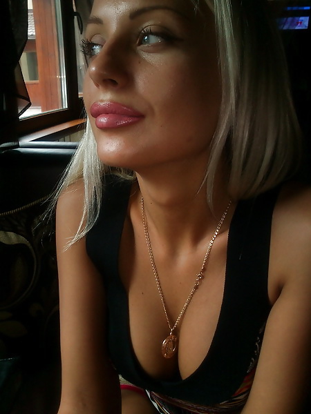 Puta con labios inflados
 #33177716