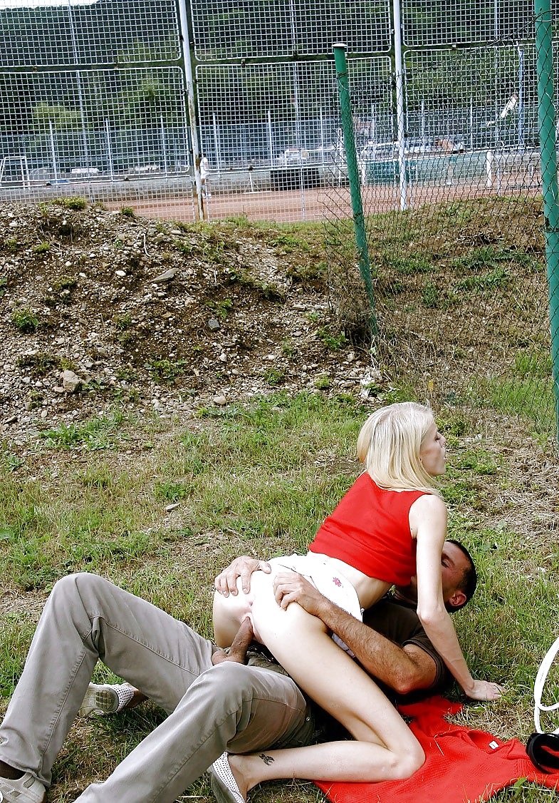 Esposas de swing con extraños 1
 #34707264