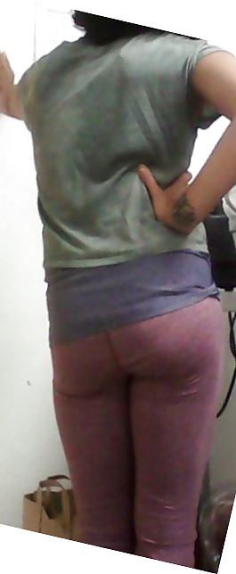 Tight latina booty in yoga pants #33291022