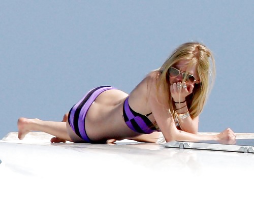 Avril sexy! 
 #32209654