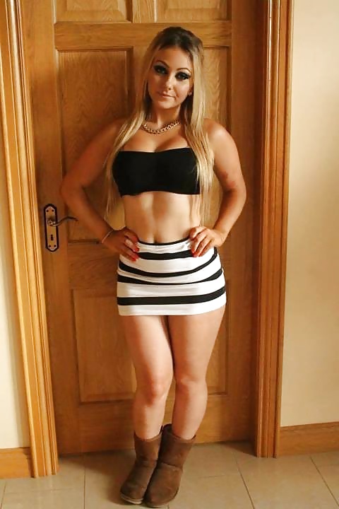 淫らな女たち #3
 #40827242