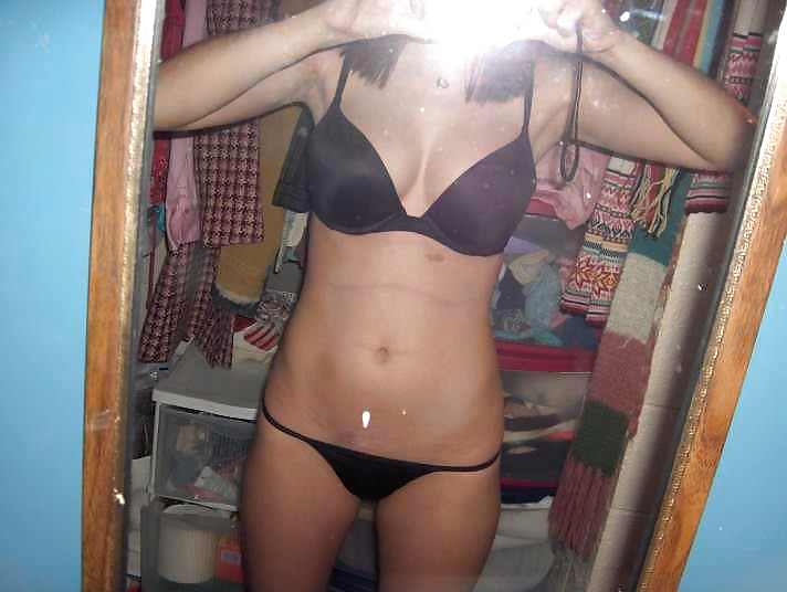 Amateur selfshot cutie taking pics for her boyfriend #24088018