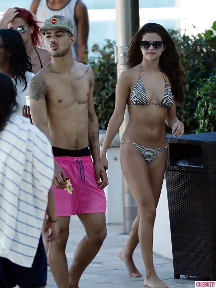 Selena Gomez Sexy Zebra Bikini #33471912