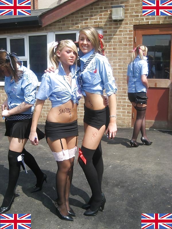 Chavs británicos skets sluts y slags
 #23310606