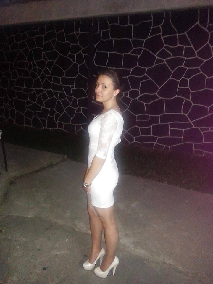 Piernas y tacones 1
 #35619017