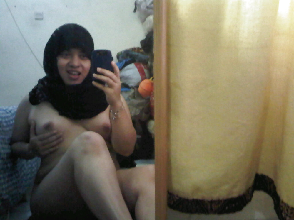 Hijab selfshot #23402282