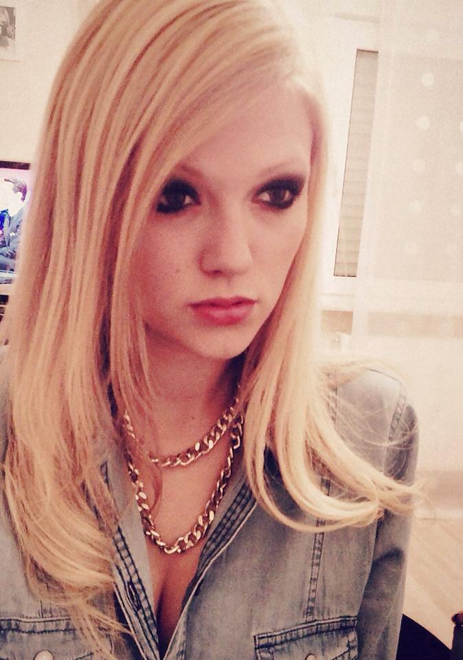 Bettina banski
 #23039956