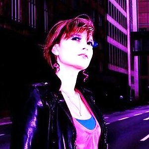 Bettina banski
 #23039964