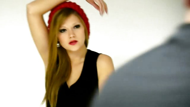 Bettina banski
 #23039998