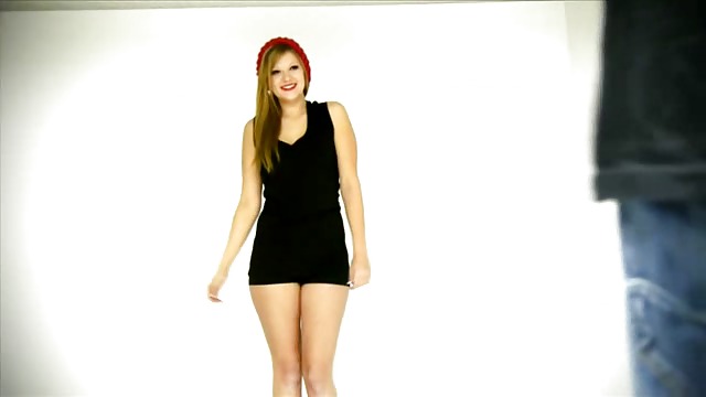 Bettina banski
 #23040011