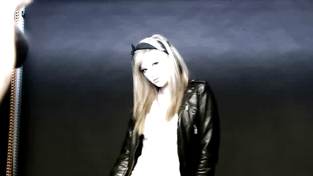 Bettina banski
 #23040135