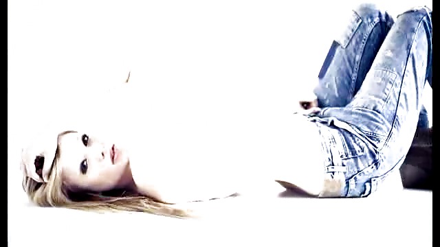 Bettina banski
 #23040230