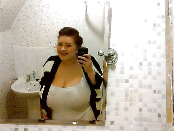 Non nude busty chubby bbw babes amatuer covering huge tits 3 #36927980