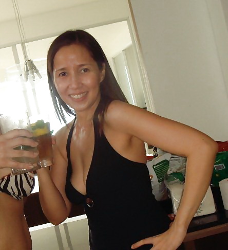 Filipina MILF swim party 2 #35578530