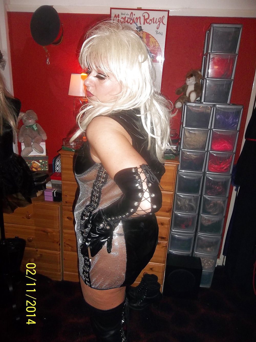 日曜にはより多くのbj
 #31464436