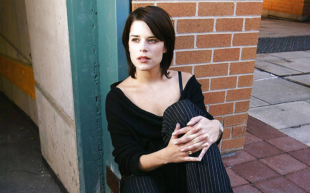 Neve Campbell #35961047
