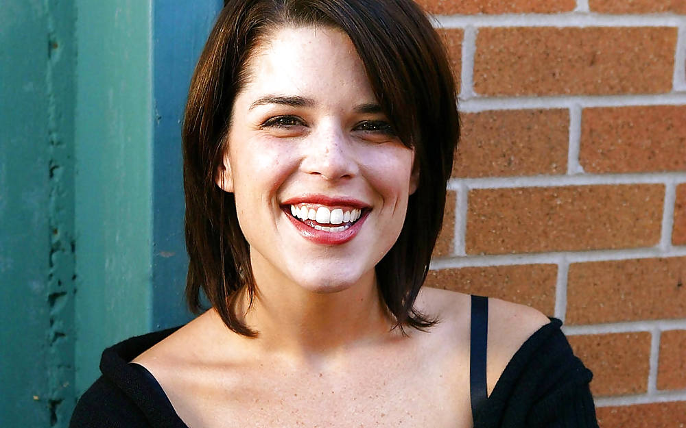 Neve Campbell #35961052