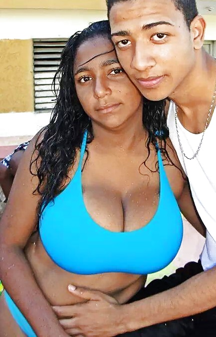 Dominikanische Mädchen Mit Riesigen Titten #40684997
