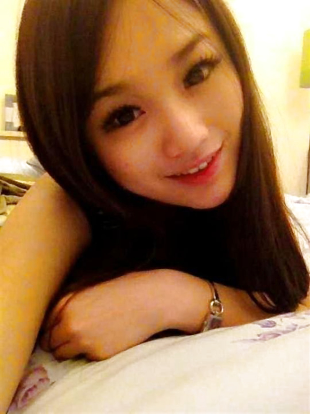 Cute Taiwan Girl #28080948