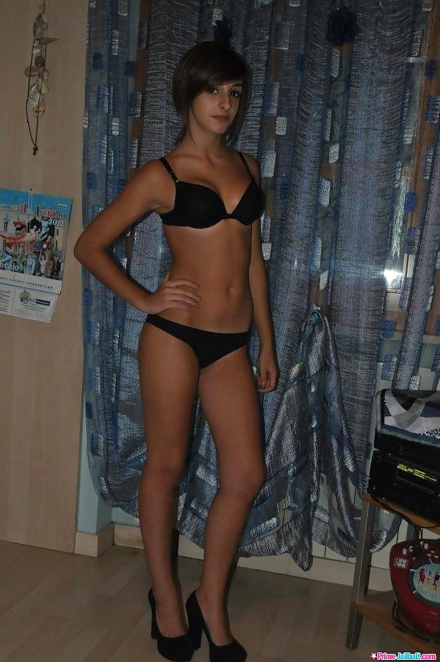Sexy Italienische Bikini Jugendliche #36404391