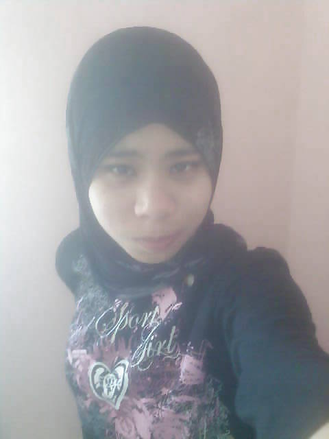 Tudung juga
 #35850583