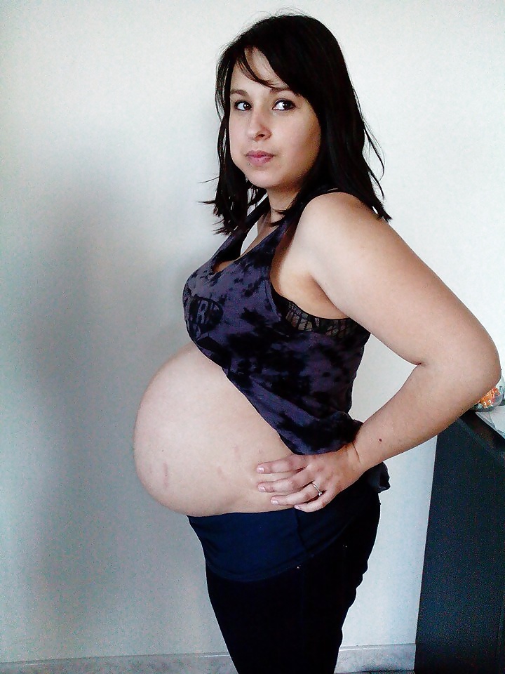 Emilie C enceinte - pregnant #32884335