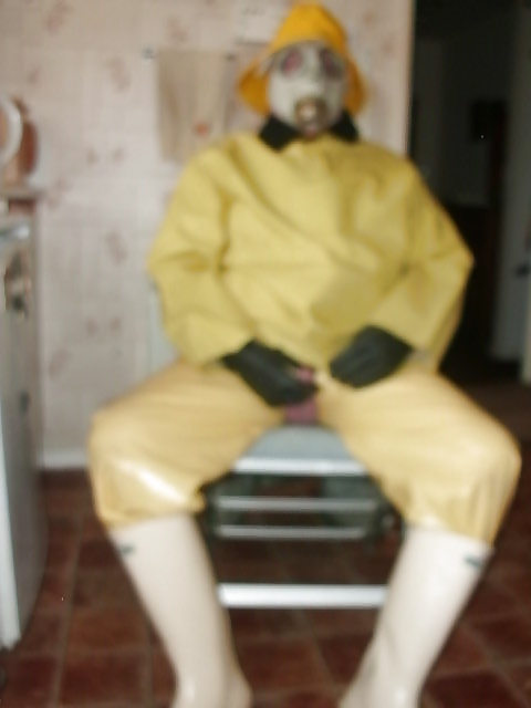 Mellow in yellow #32846902