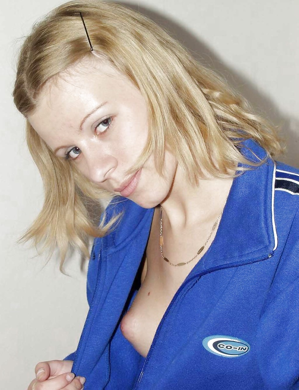 Todo en braless 98.
 #23773962