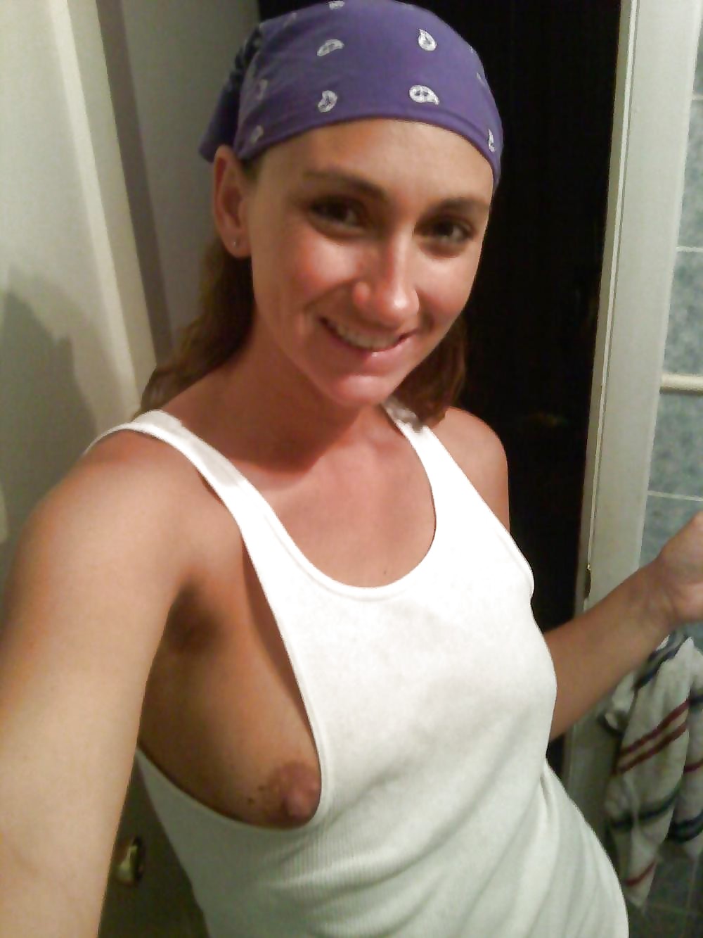 Todo en braless 98.
 #23773985