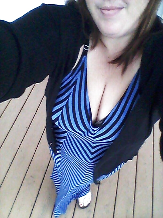 Mi esposa se ve aún más sexy...
 #40644674