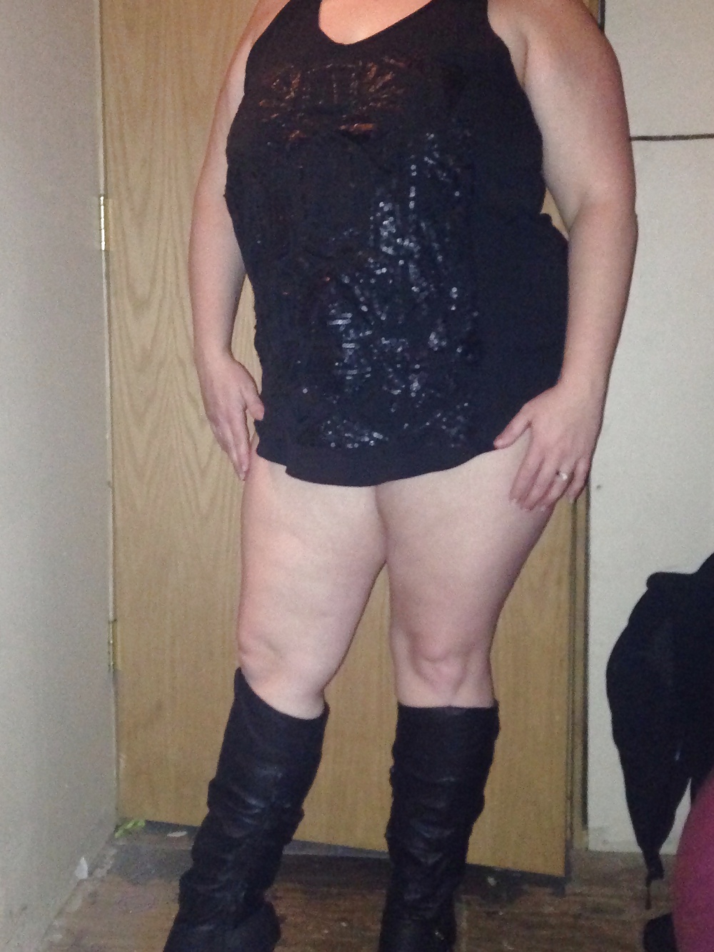 Mi esposa se ve aún más sexy...
 #40644864