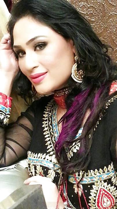 PAKI SINGER AND ACTRESS HAMIRA ARSHAD LOVEY SLUT #23142385