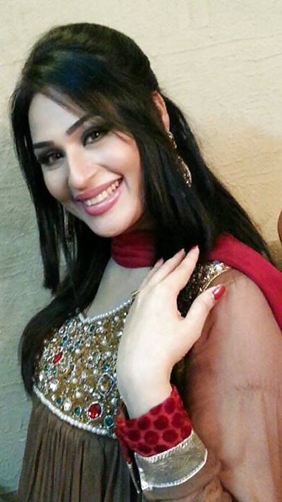 Paki cantante e attrice hamira arshad lovey slut
 #23142421