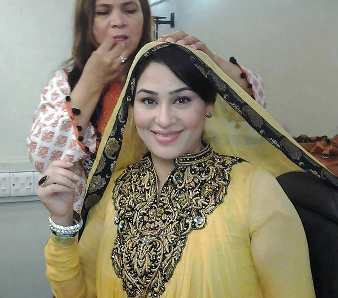 PAKI SINGER AND ACTRESS HAMIRA ARSHAD LOVEY SLUT #23142507