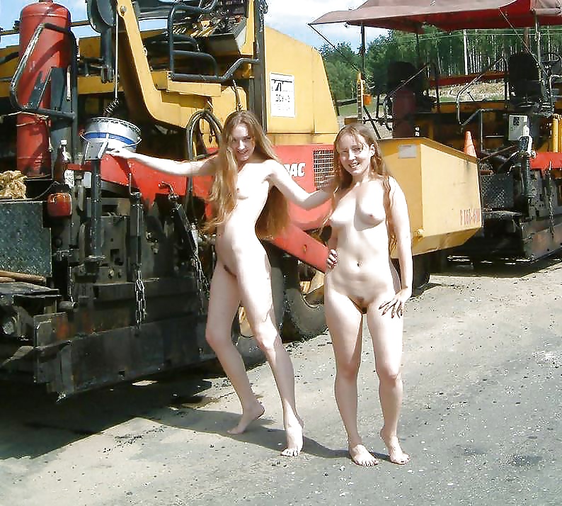 Public Viewing -419- #32066253