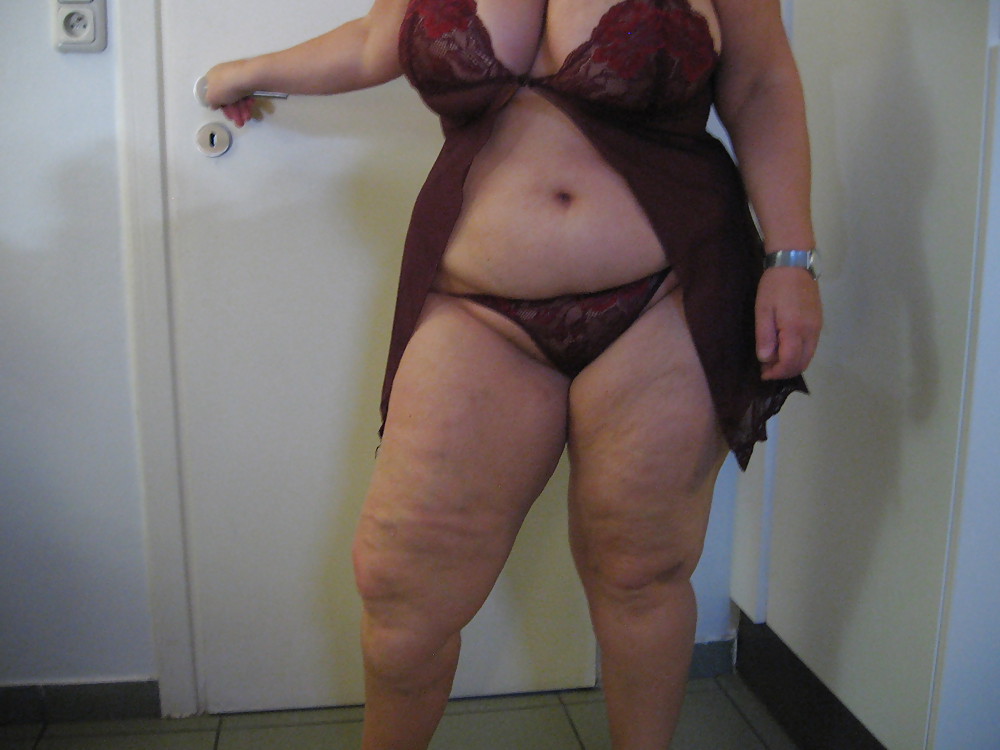 My bbw wife , packt in red and dark red #36514649