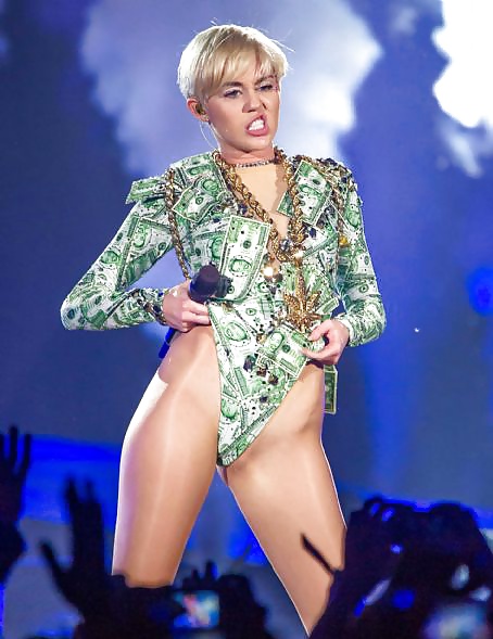 Miley Cyrus Mega Wankbank #32527247