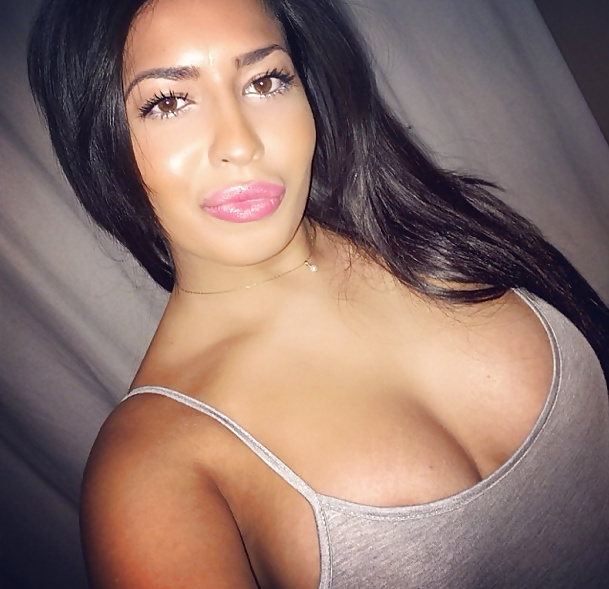 Ahlamoukhita beurette instagram
 #27269906