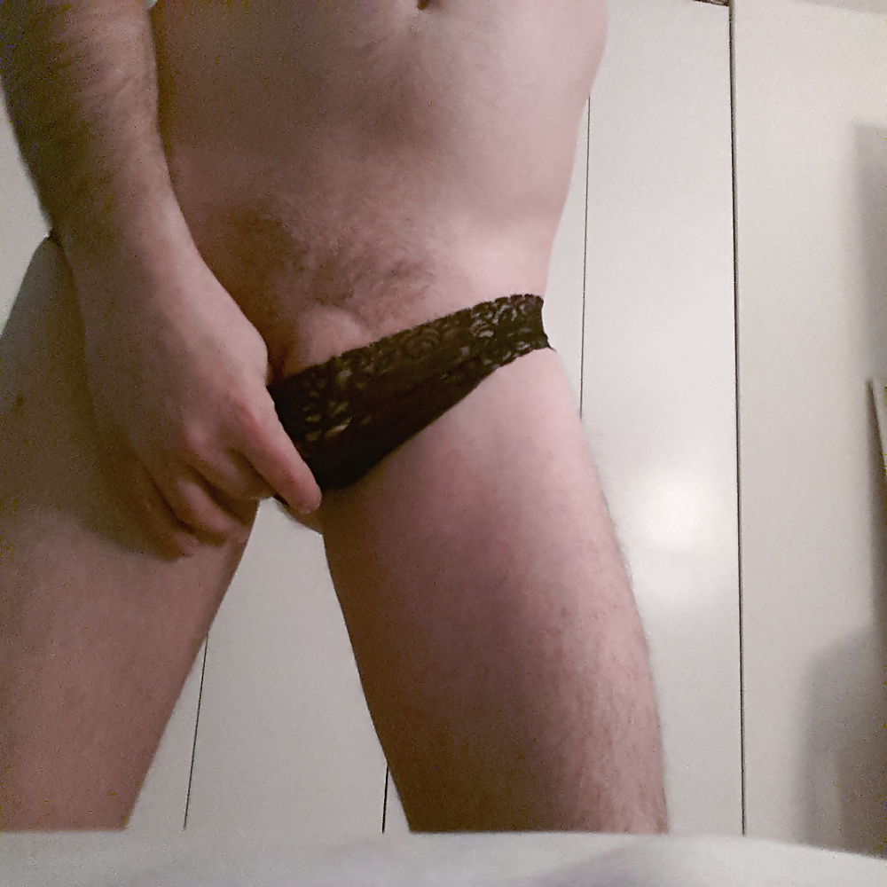 Schwarze Spitzen-String #26405577