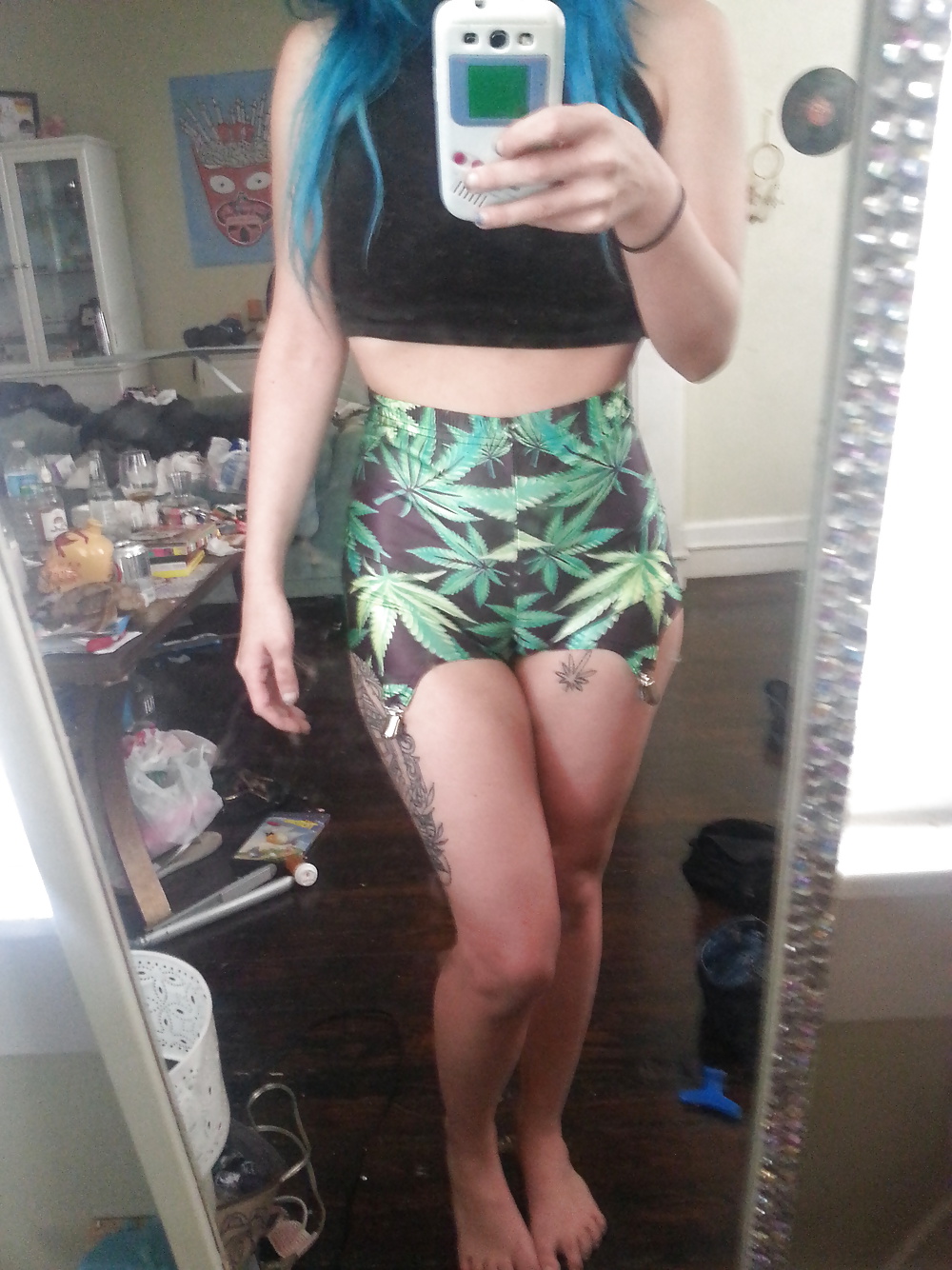 Cute Stoner Girl 01 #33172724